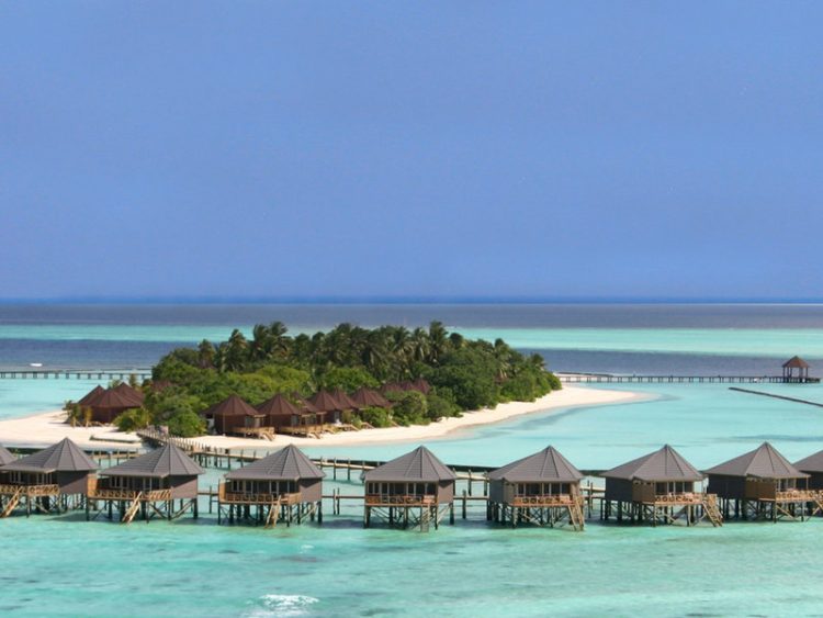 Komandoo Island Resort & Spa