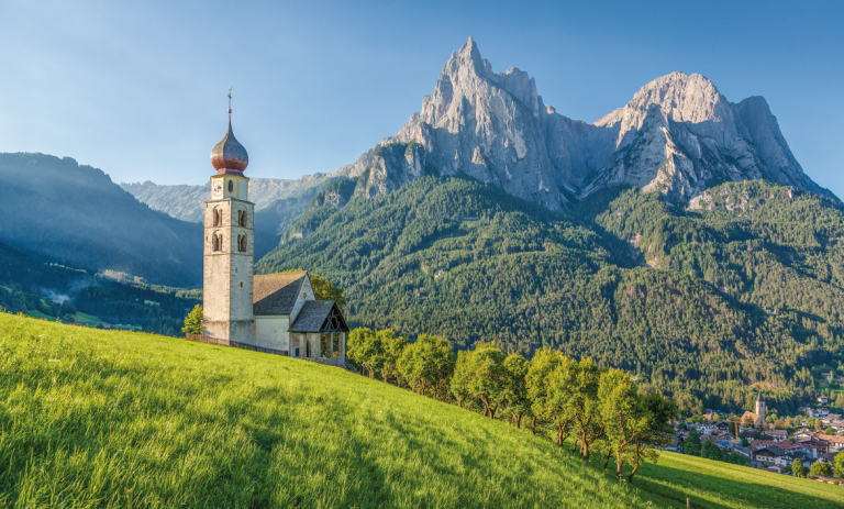 Berge Süditol Kirche