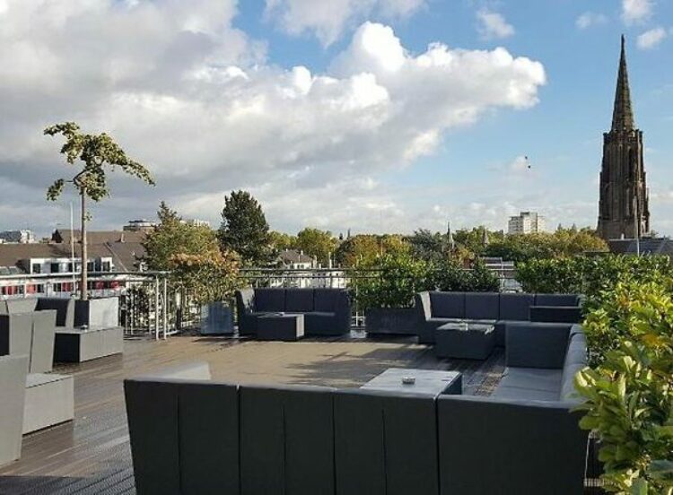 Dachterrasse mit schönem Blick über sie Stadt